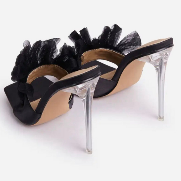Dainty Black