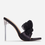 Dainty Black